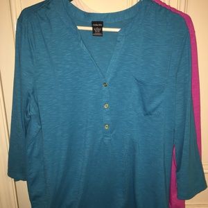 Teal three quarter sleeve shirt